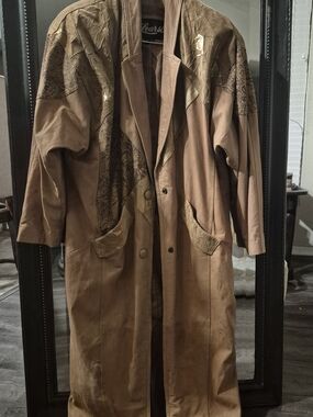 90s Inspired Women's Brown Leather Trench Coat - Oversized Casual Style